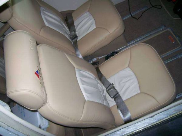 front seats 700 11