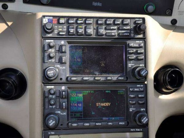 gns 430s sr20.jpg 700