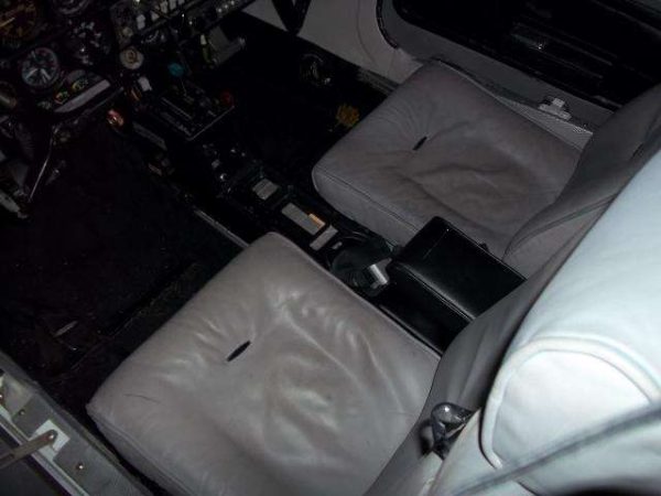 n1817j front seats w640 2