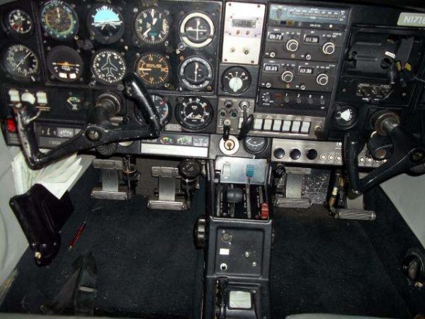 n1817j panel w640