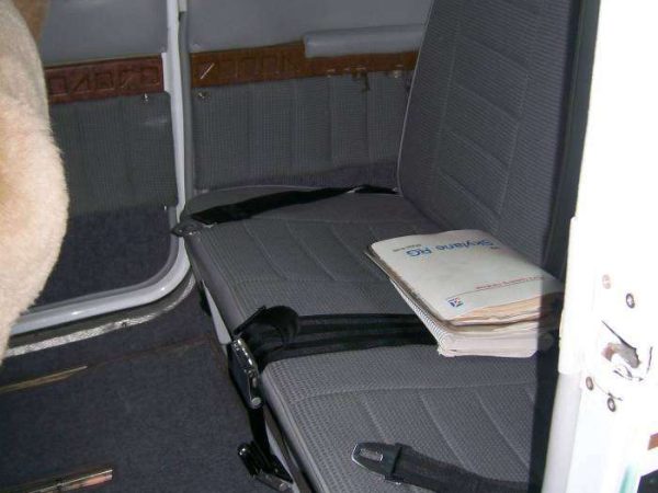 rear seats 700